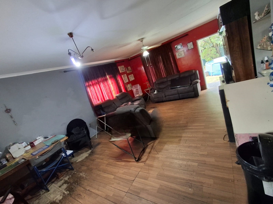 4 Bedroom Property for Sale in Oos Einde North West